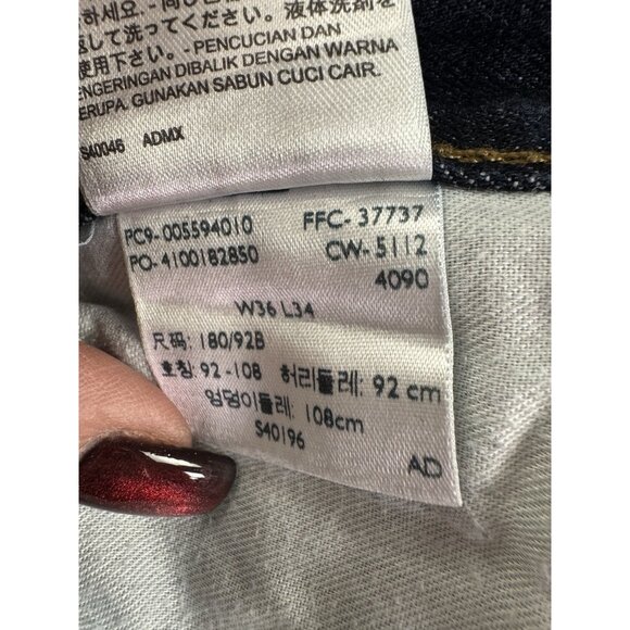 Levi’s 559 Mens 36X34 Dark Wash Denim Jeans Mid Rise Streetwear Classic Everyday - Picture 7 of 7